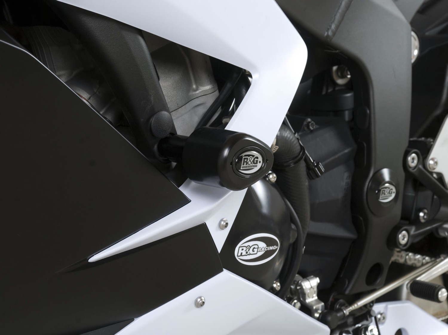 R&G Racing Aero Crash Protectors for Kawasaki ZX6R '13-'18 R&G Racing Aero Crash Protectors for Kawasaki ZX6R '13-'18